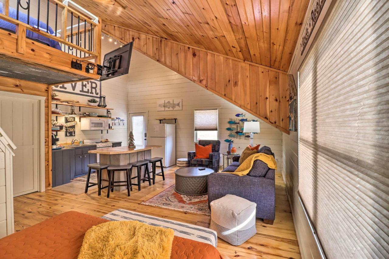 Pet-Friendly Studio With Loft And Mountain Views! Екстериор снимка
