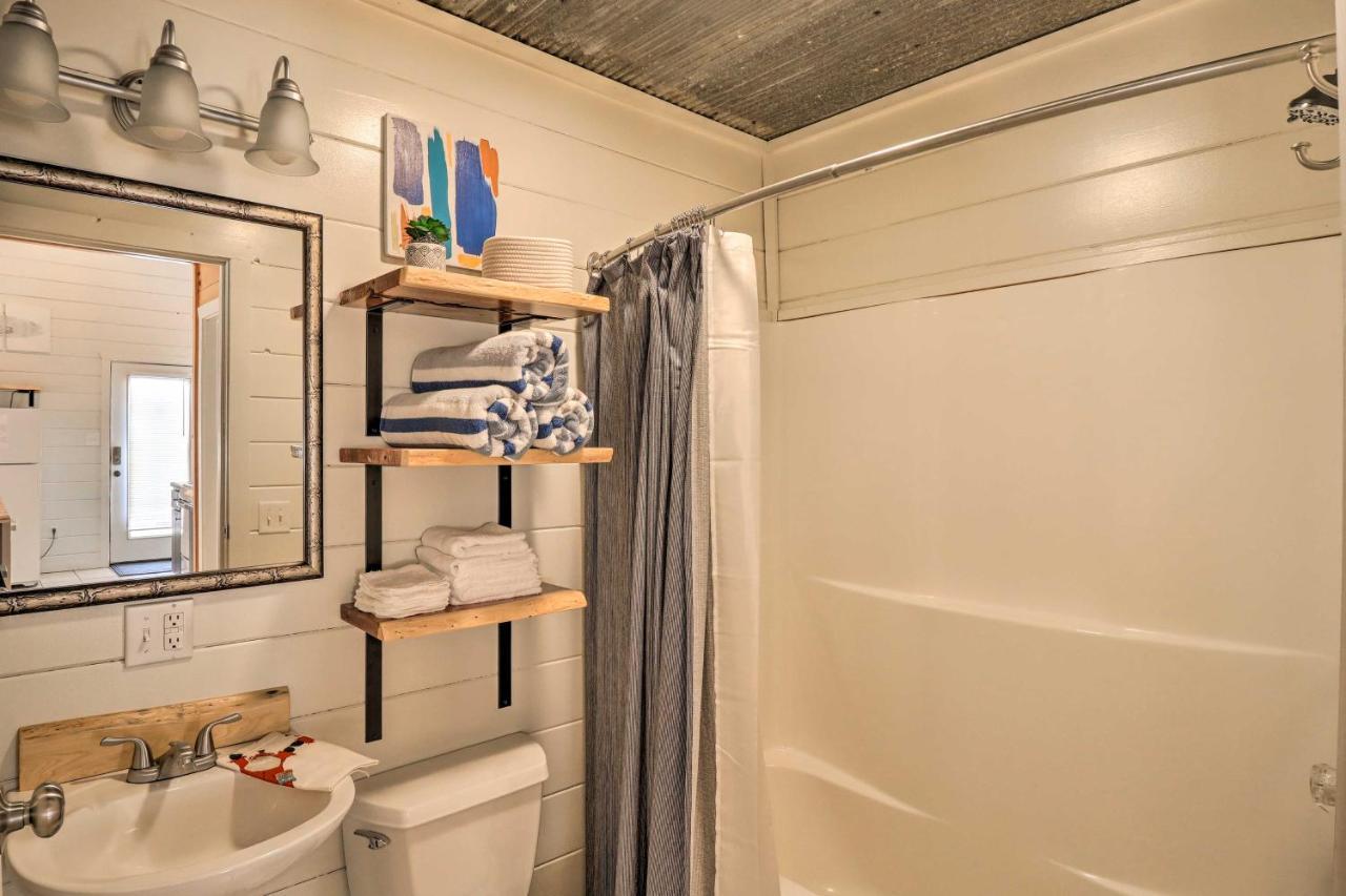 Pet-Friendly Studio With Loft And Mountain Views! Екстериор снимка